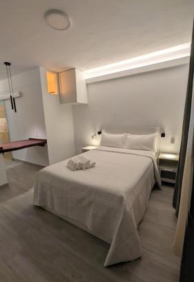 Valverde Apartment | Bajo Capital Con Terraza y Aparcamiento Privado