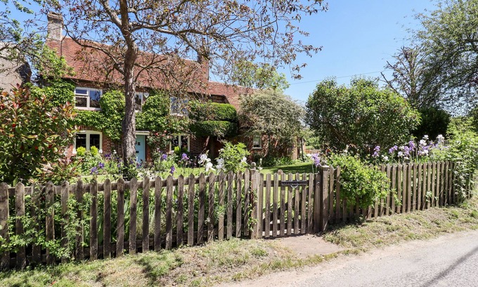 Princes Risborough Cottage | Bakehouse Farm