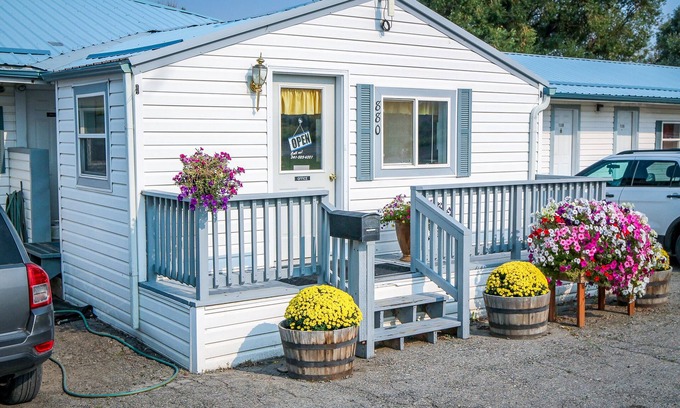 Baker City Hotel | Baker City Motel & RV Park