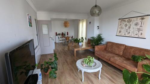 Saint-Pierre Apartment | Balcon sur la rade - Appartement pour famille & pros