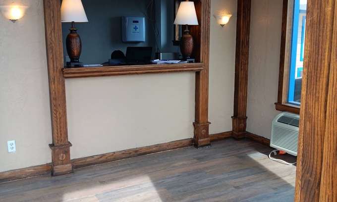 Branson Theater District Hotel | Ball Parks Inn