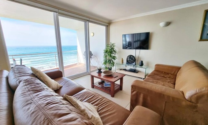 Shaka's Rock Apartment | BALLITO CHAKAS COVE 2 Bedroom Beachfront Gem!