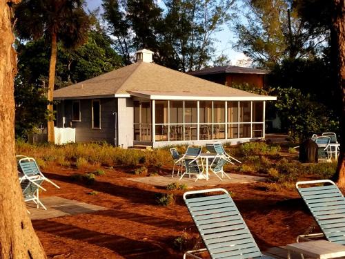 Holmes Beach Apartment | Bamboo Apartments