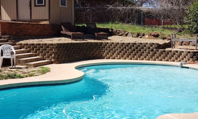 Bedford House | Bamboo Terrace: Swimming Pool, Billiards, Darts