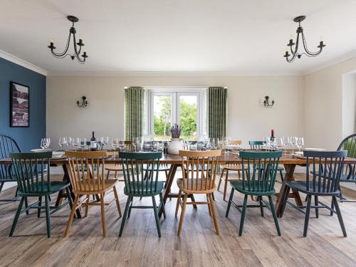 Chipping Norton House | Banbury Hill Farmhouse