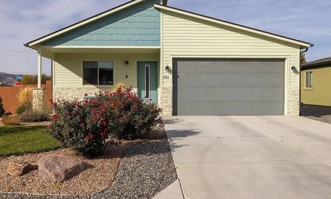 Fruita House | Bark and Bike Family Hiking and Biking