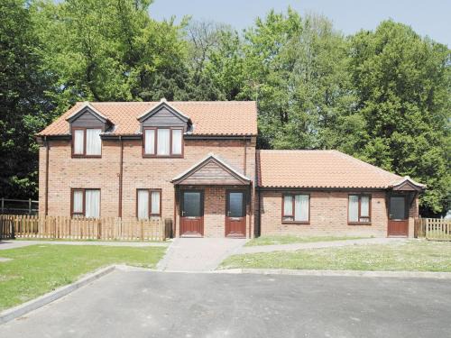 Norwich House | Barley Cottage - W40837