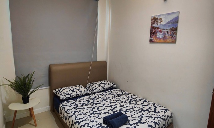 Downtown George Town House | Barnett Georgetown Near Island Hospital Room 2