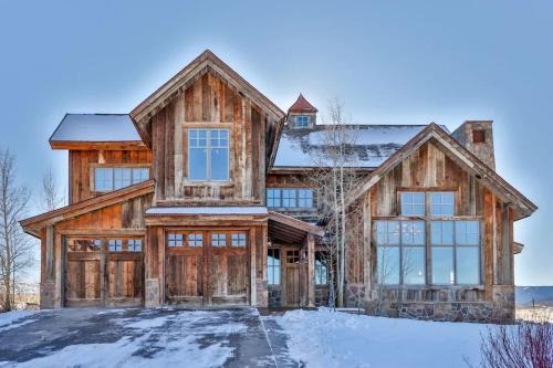 Grand Elk Ranch House | Barnwood Beauty at Grand Elk- Pet Friendly- Hot Tub Private Golf Ski Games