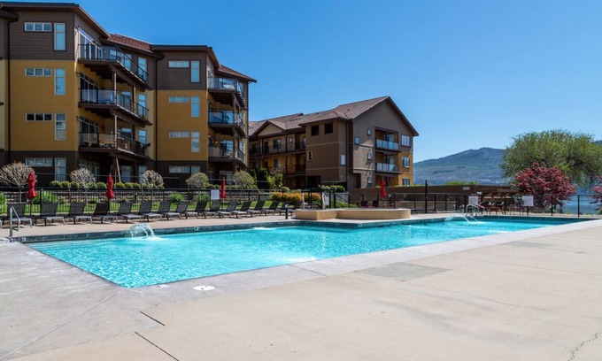 Westbank Condo | Barona Beach Lakefront Condo