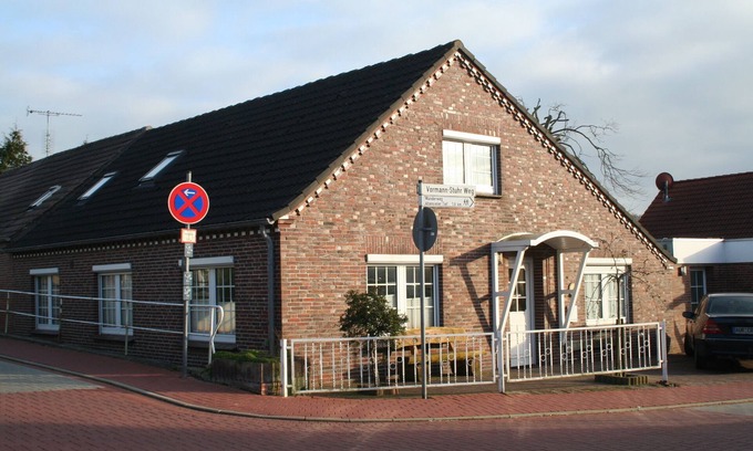 Dornumersiel Apartment | Barrier-free wellness oasis for the whole family - with pets!