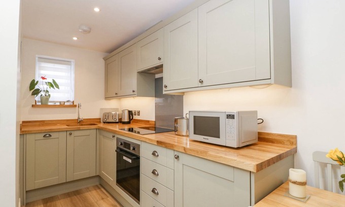 Winterborne Stickland Cottage | Barrow Lodge