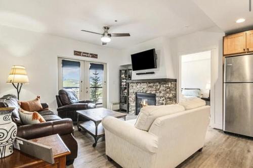 Silvercreek Apartment | Base Camp 202