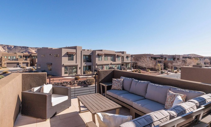 St. George Villa | Base Camp at The Ledges *Resort Amenities Included!*