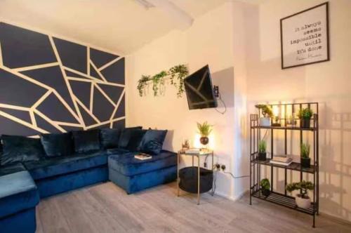 Sheffield Villa | Base is a lovely place to unwind after a long day