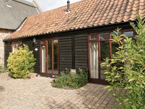 Potter Heigham House | Basil - E4325