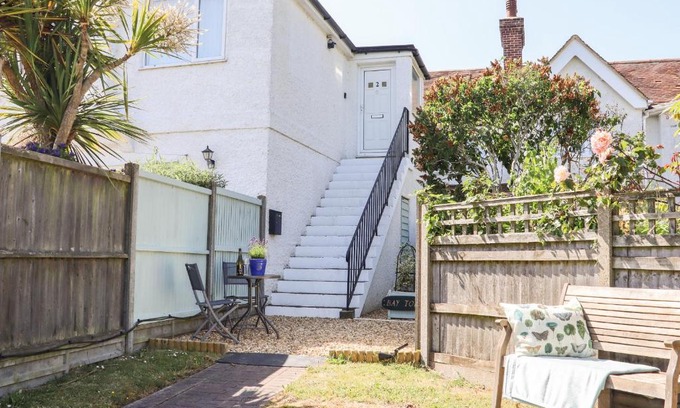 St Margaret's at Cliffe Apartment | Bay Tor