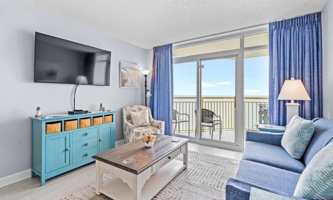 Crescent Beach Apartment | Bay Watch Resort 1715