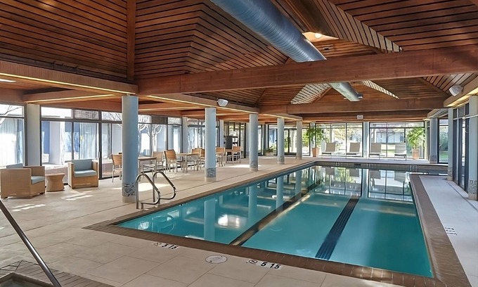 Berkeley Hotel | Bayfront Retreat w/Pool, Parking & Easy Golden Gate Access | 3 Units