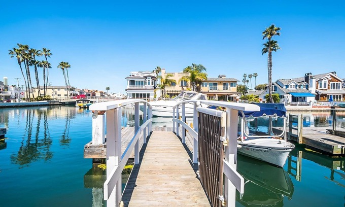 West Newport House | Bayfront Single Family Home 2 blocks from the sand!