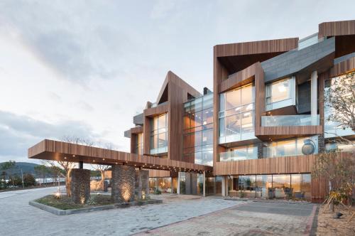 Jungmun Hotel | Bayhill Pool & Villa