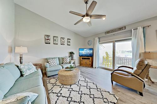 Harbor Oaks Apartment | Bayhouse condos 2410