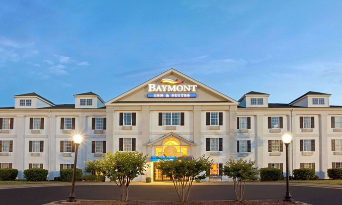 Pearl Hotel | Baymont by Wyndham Pearl