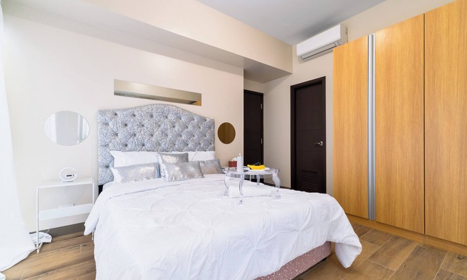 Tambo Apartment | Bayshore Luxe– 50% Off-For Birthdays & Girls’ Trip