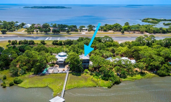 Cedar Key House | Bayside Sunset View w/Boat Parking