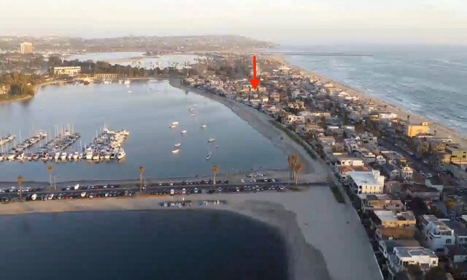 Central Mission Beach House | Bayview 3BR 2BA is a family paradise: Toys included!