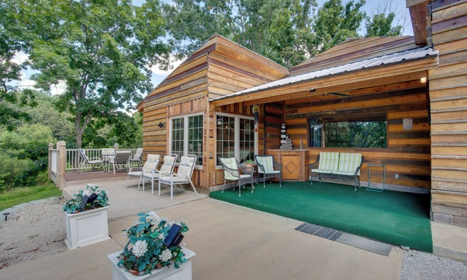 Lake Lafayette Cottage | 'bayview' - Lakefront Family Cabin in Odessa!