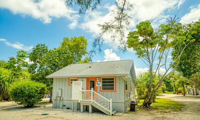 Captiva House | Baywatch Cabin home
