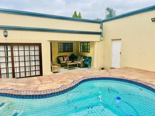 Greater Johannesburg Metropolitan Area House | BB Hers Cheesy