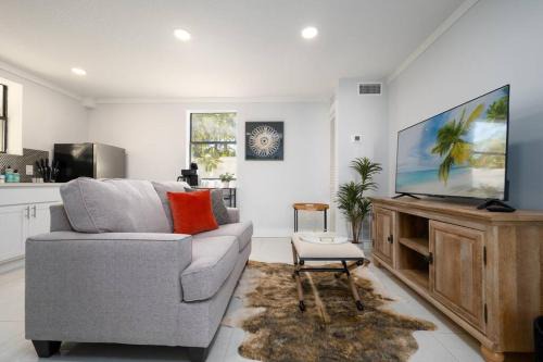 Jacksonville Beach Apartment | Be A Nomad - Green Sea 1blk to beach - Bottom