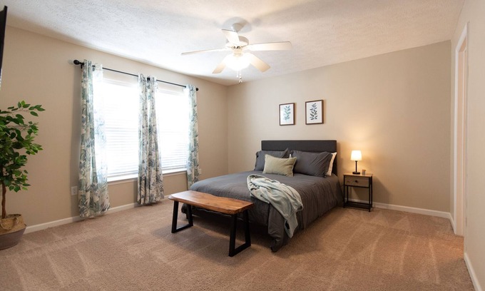 Augusta Condo | π» Be Home | spacious condo w/parking π»