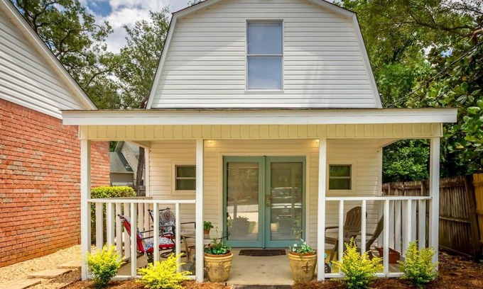 Pensacola House | Beach Barn - 5min to Pcola Beach
