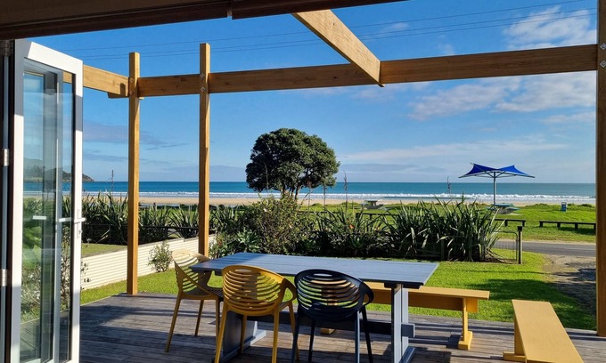 Ahipara House | 'Beach break' Ahipara beachfront house