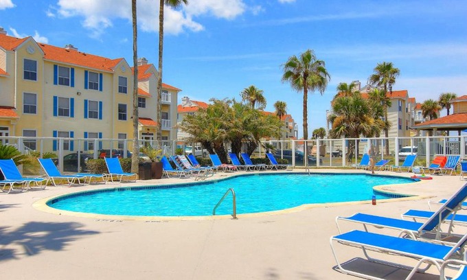 Corpus Christi House | Beach Club 341