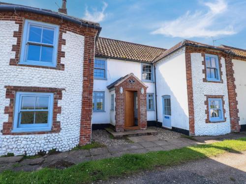 Cley next the Sea House | Beach Cottage