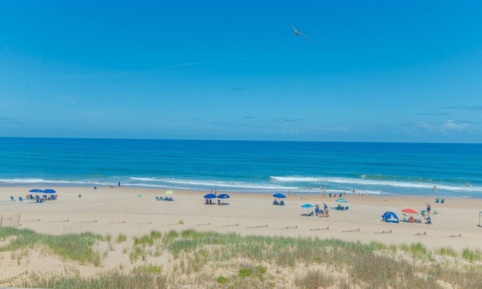 South Nags Head Condo | Beach Front Cozy Condo