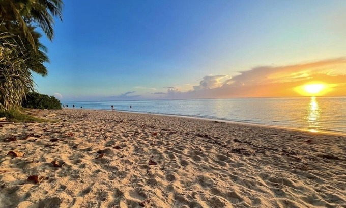 Tahiti House | Beach house ideal for a couple or family - A few steps from the beach