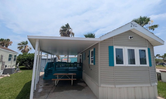 Port Isabel House | Beach house on private resort