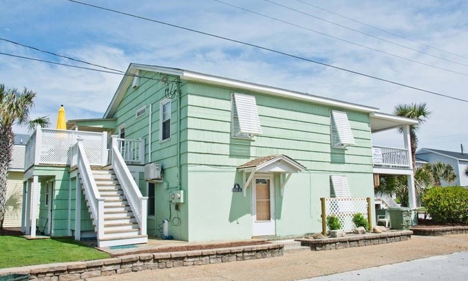 Atlantic Beach House | Beach Life Down, Oceanview Duplex in Atlantic Beach, NC!