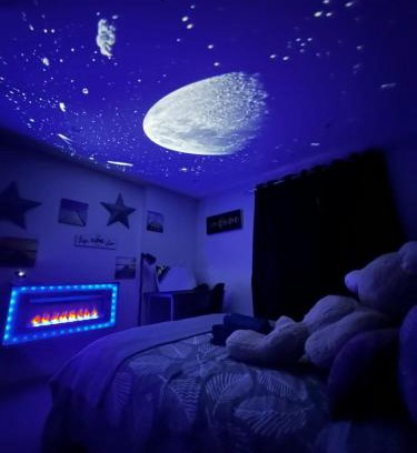 Castle Apartment | Beach Side APT with Home Cinema