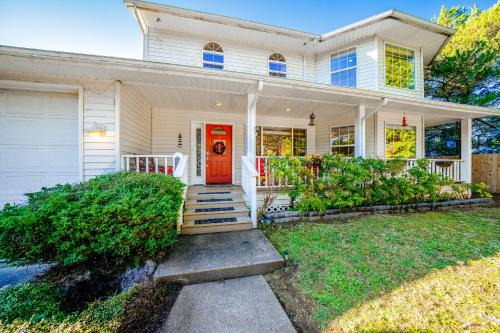 Waldport House | Beaches and Greens Guesthouse