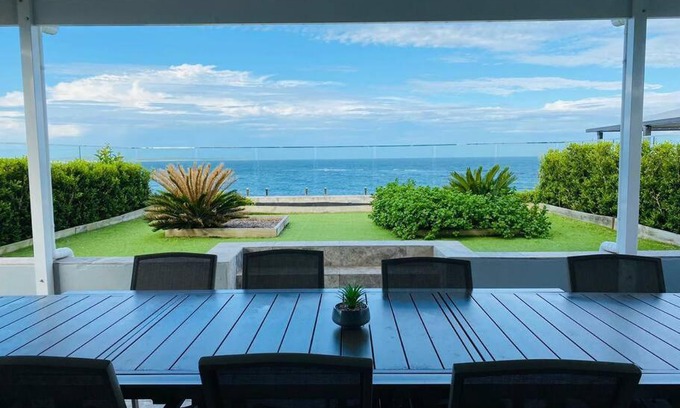 The Entrance Apartment | Beachfront apartment The Entrance Central Coast