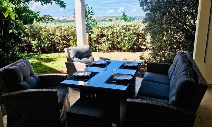 L'Autre-Bord Apartment | Beachfront Apartment