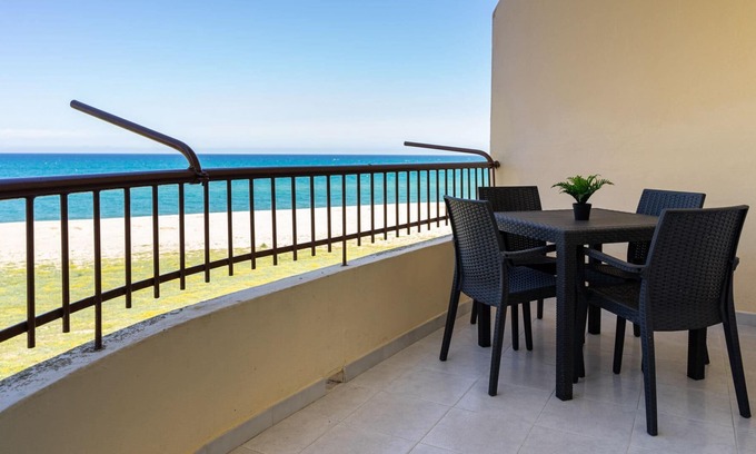 Marina di Strongoli Apartment | Beachfront apartment with exclusive access