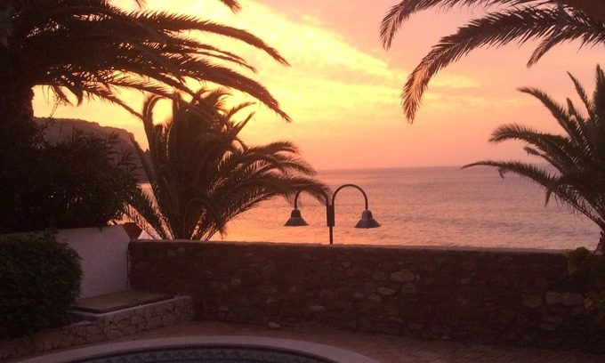 Praia da Luz Apartment | Beachfront Apartment. Praia da Luz