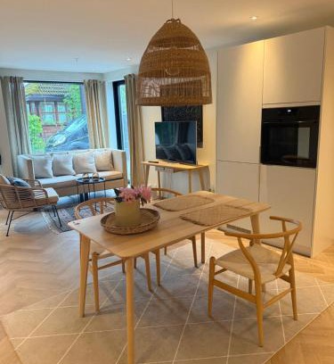 Nesøya Apartment | Beachfront apartment with private swimming dock
